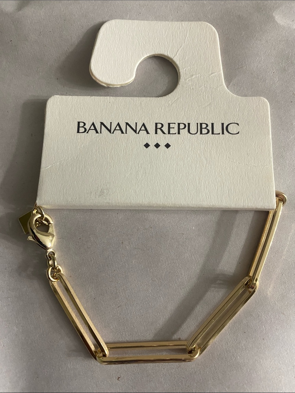 Banana Republic Gold Rectangular Link paper clip type Bracelet NWT Adjust 7-8 in